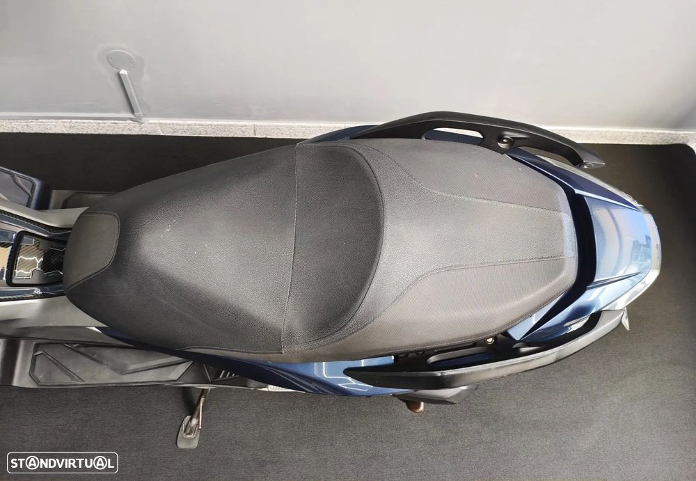 Honda Forza 300 - 16