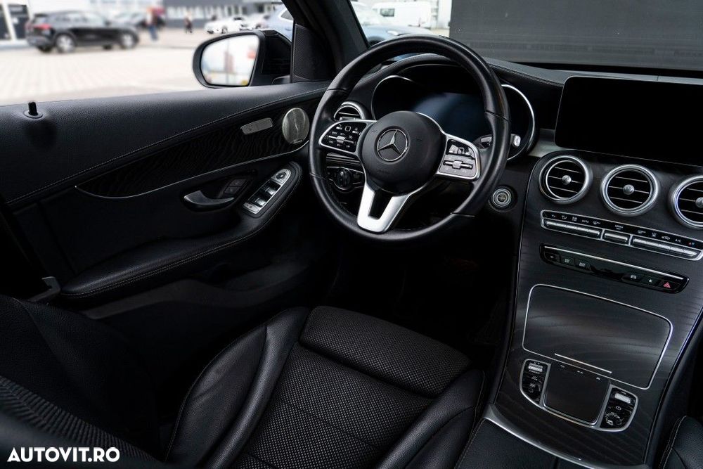 Mercedes-Benz GLC - 9