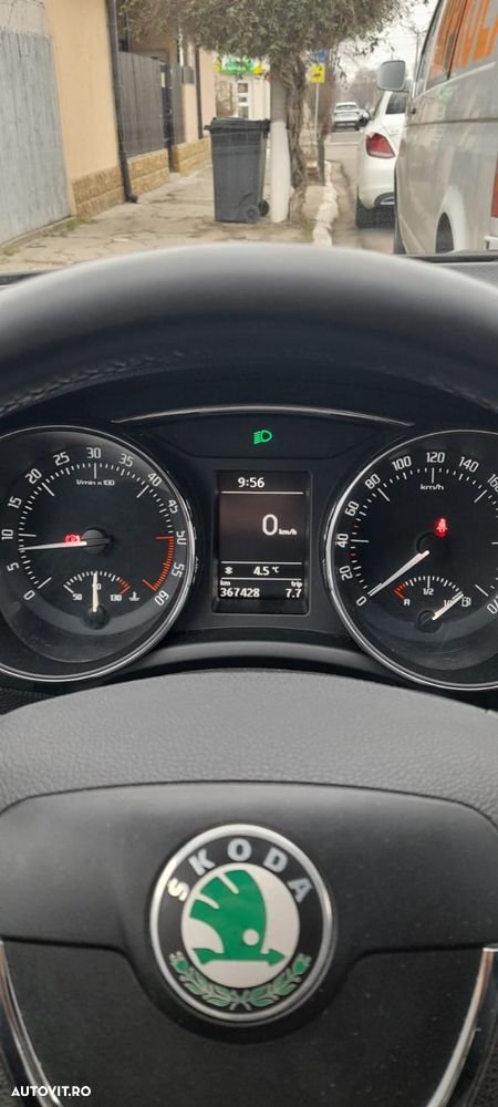 Skoda Superb 1.6 TDI Comfort - 12