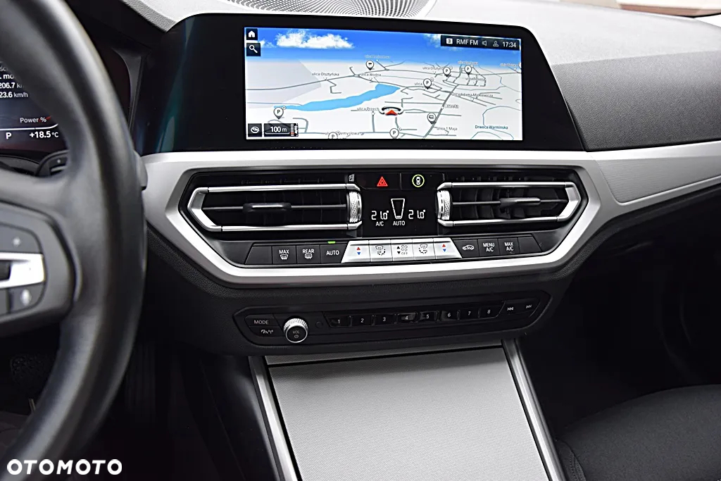 BMW Seria 3 318d M Sport - 17