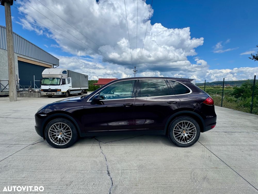 Porsche Cayenne Platinum Edition - 3