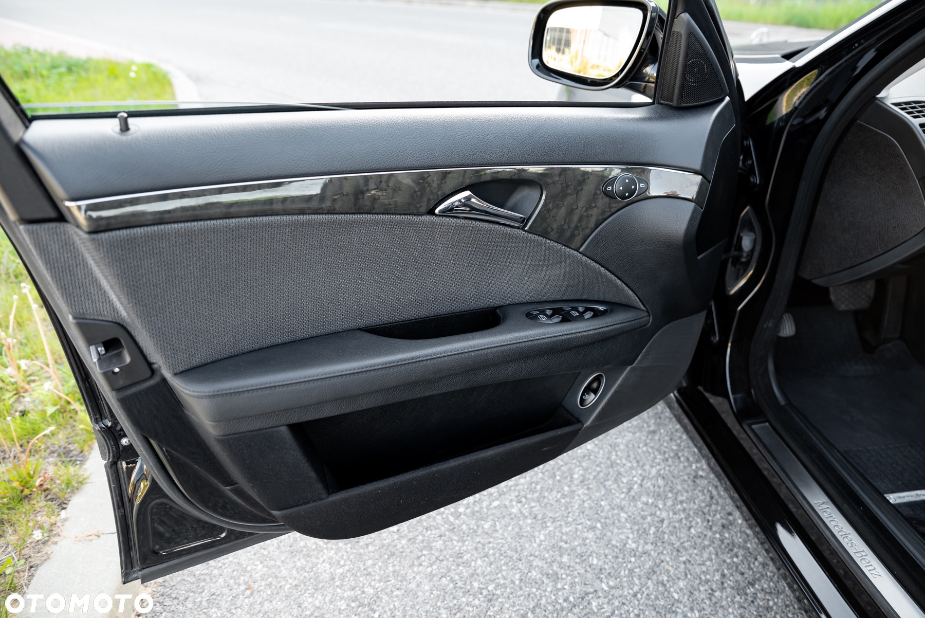 Mercedes-Benz Klasa E 200 BlueEFFICIENCY 7G-TRONIC Avantgarde - 20