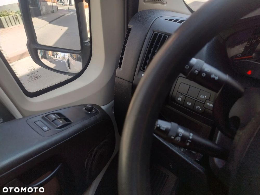 Peugeot BOXER PO LIFTINGU 2.2 HDI (130KM) 6-BIEGÓW (L2H2) STAN IDEALNY KLIMA TEMPOMAT NIE MA RDZY SERWIS KM ! ! ! - 16