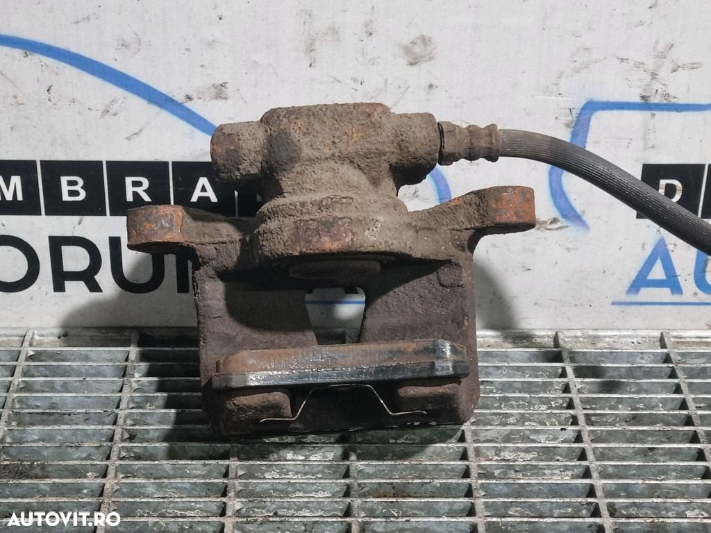 Etrier stanga spate Mitsubishi Outlander 2.2 D 2009 - 2012 Manuala 6 Trepte SUV 5 Usi ... - 2