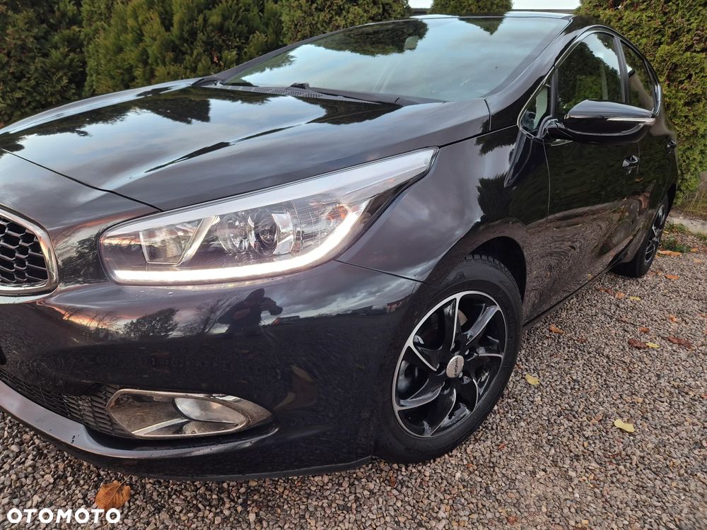 Kia Ceed 1.6 GDI Edition 7 - 9