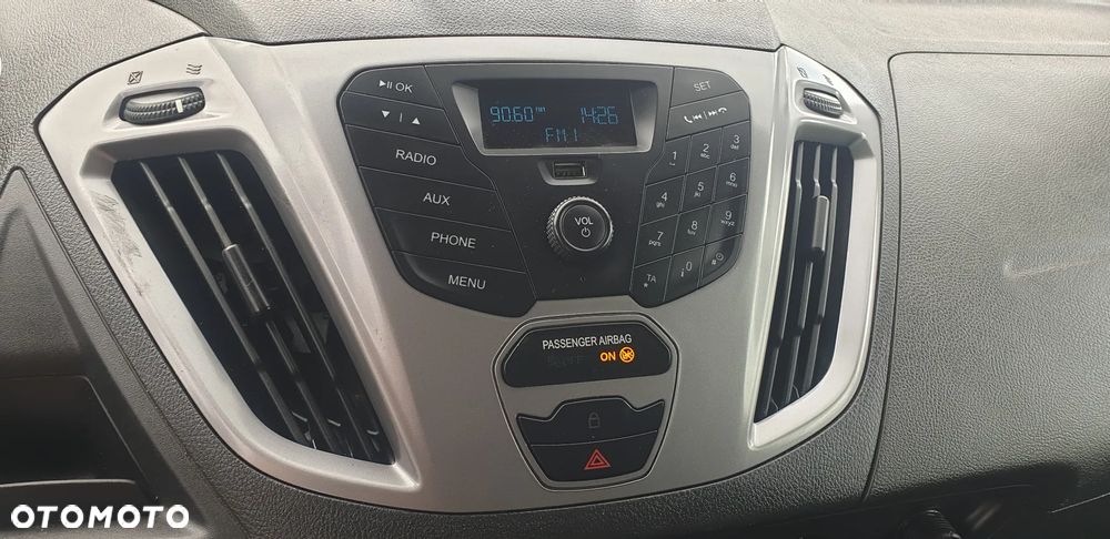 Ford TRANSIT CUSTOM - 8