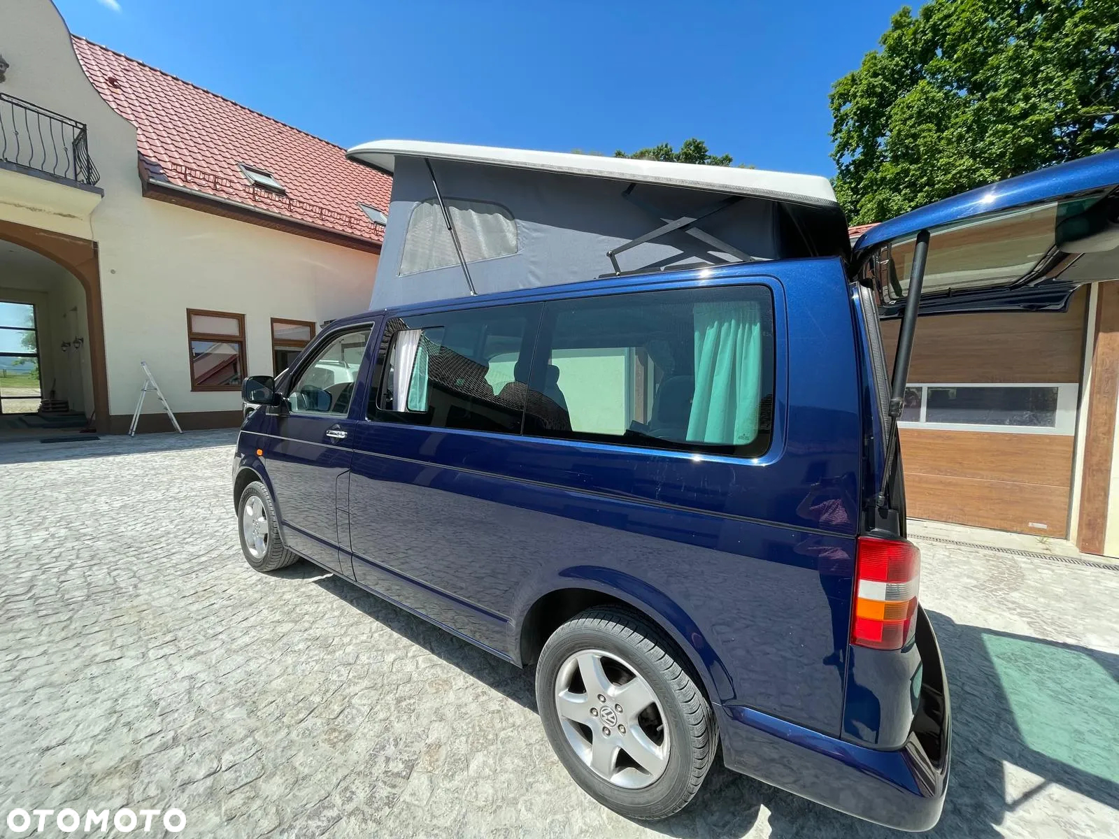 Volkswagen Multivan - 16