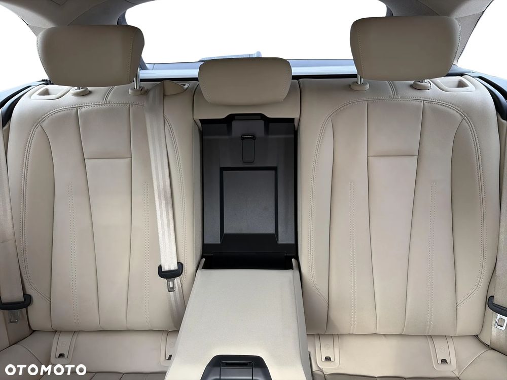 Audi A4 Avant 40 TDI mHEV Quattro S tronic - 14