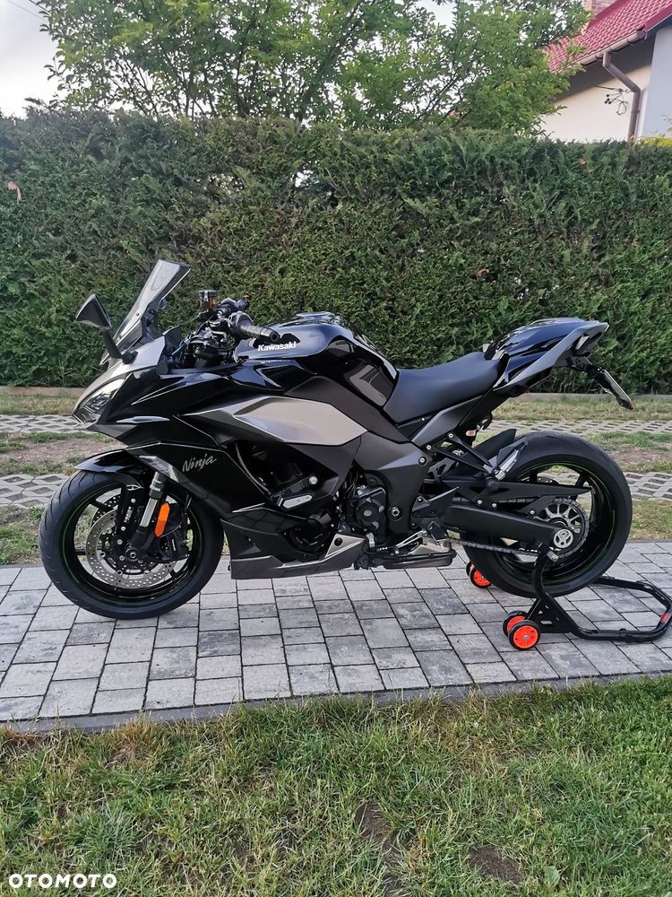 Kawasaki Ninja 1000 SX - 1