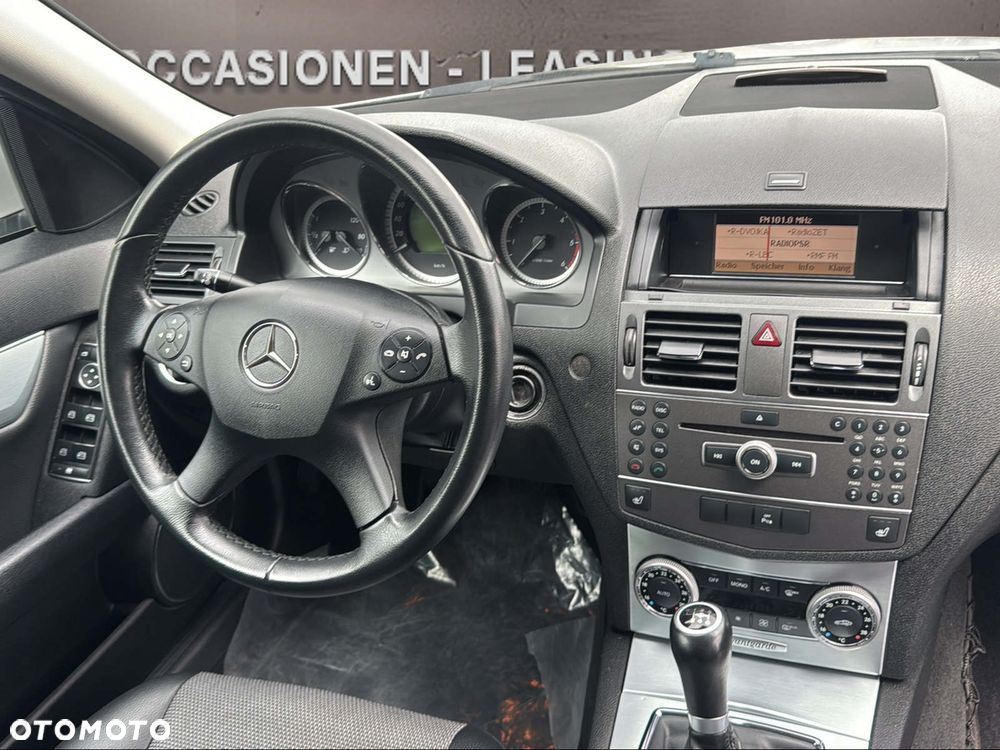 Mercedes-Benz Klasa C 200 CDI BlueEff Avantgarde - 12