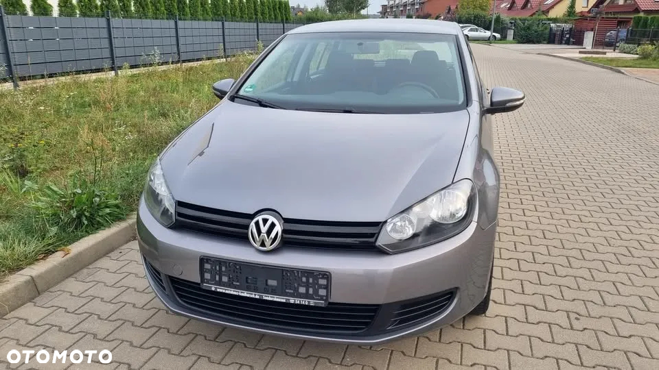 Volkswagen Golf - 2