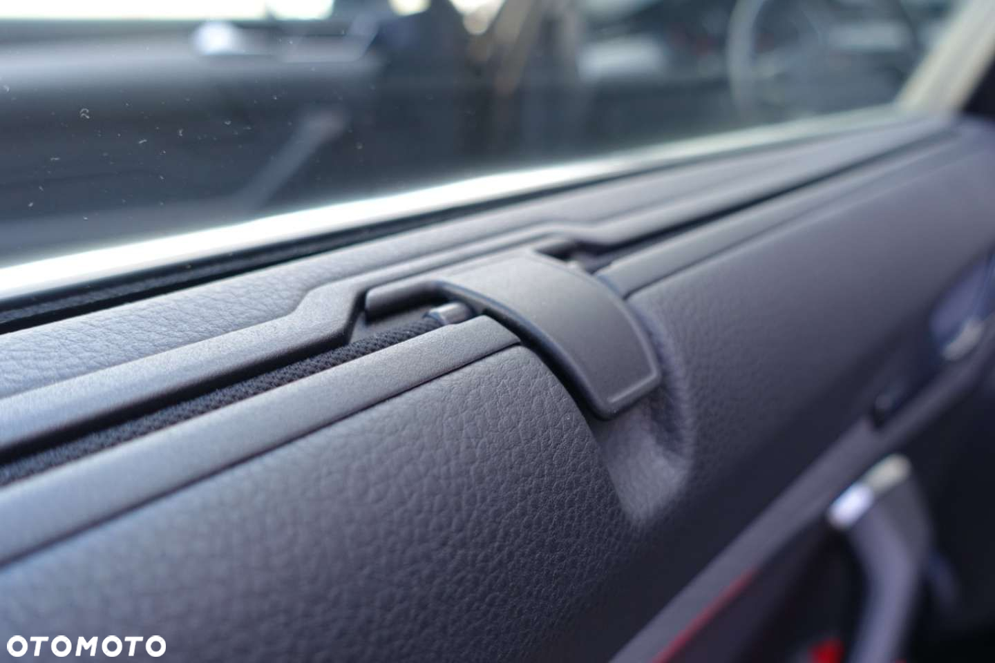 Volkswagen Passat - 13