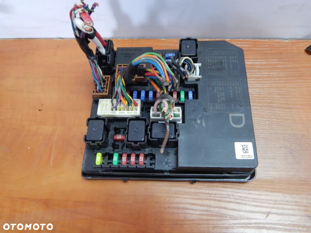 moduł skrzynka 284B7 EB33C 2.5dci Navara D40 Pathfinder R51 05-14 Łuków części - 1