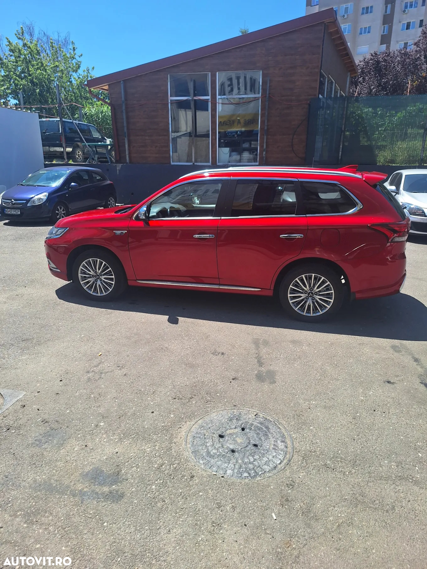 Mitsubishi Outlander 2.4 4WD Plug-In Hybrid Top - 9