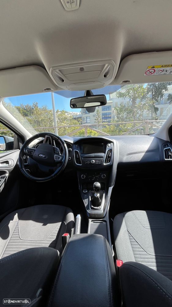 Ford Focus SW 1.0 EcoBoost Titanium - 6