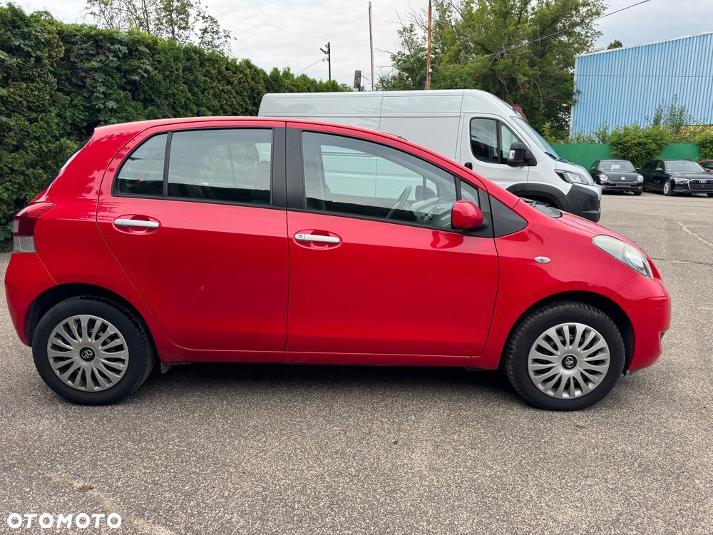 Toyota Yaris 1.3 VVT-i Sol - 7
