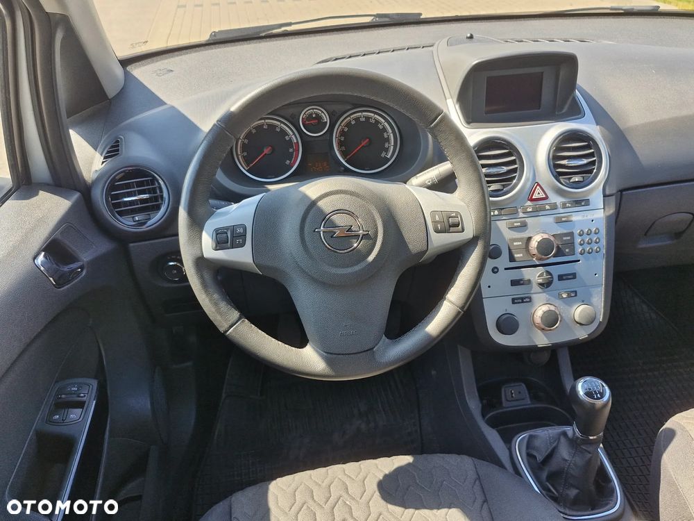 Opel Corsa 1.4 16V Active - 16