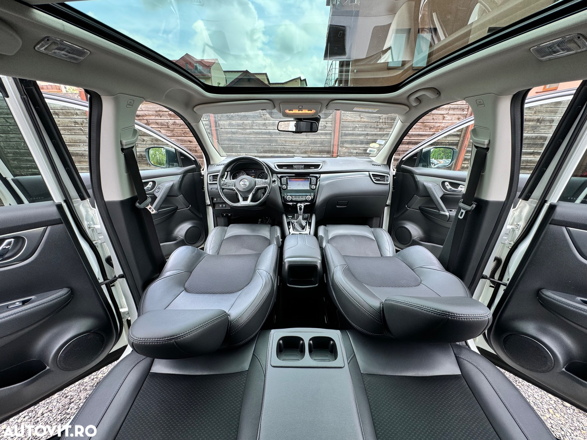 Nissan Qashqai 1.6 DCI Xtronic TEKNA+ - 5