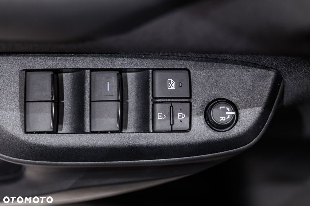 Toyota Yaris Hybrid 1.5 Style - 35