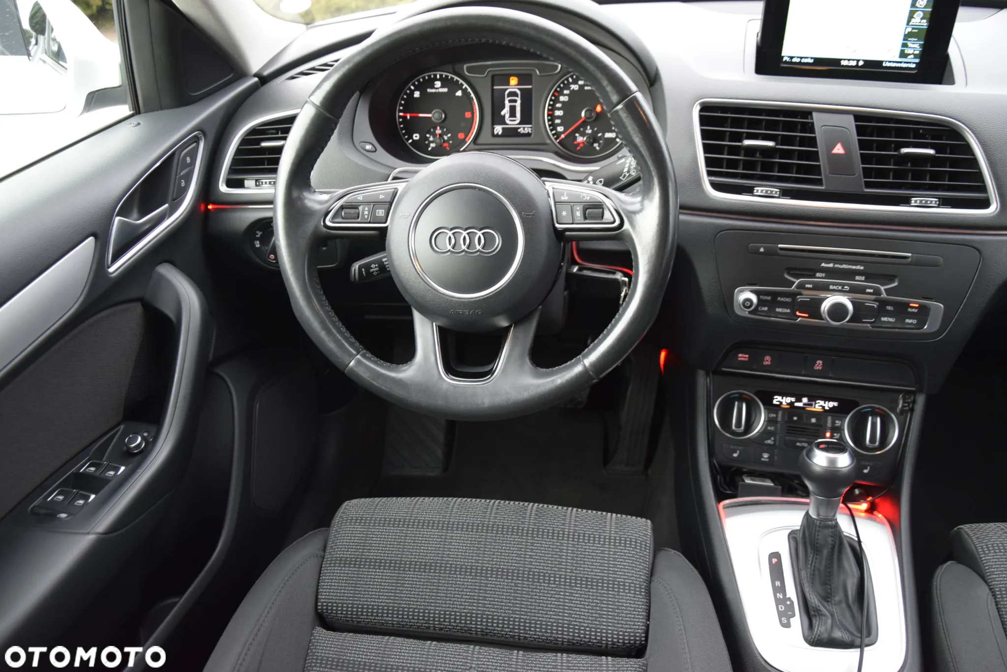 Audi Q3 - 18