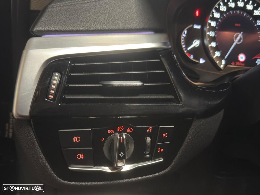 BMW 520 d Line Luxury Auto - 27