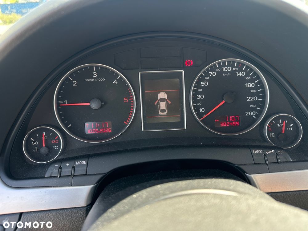 Audi A4 Avant 2.0 TDI - 26