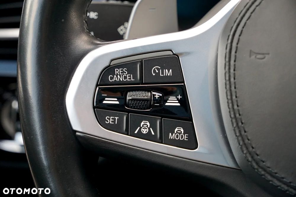 BMW Seria 5 540d xDrive Touring M Sport Edition - 31