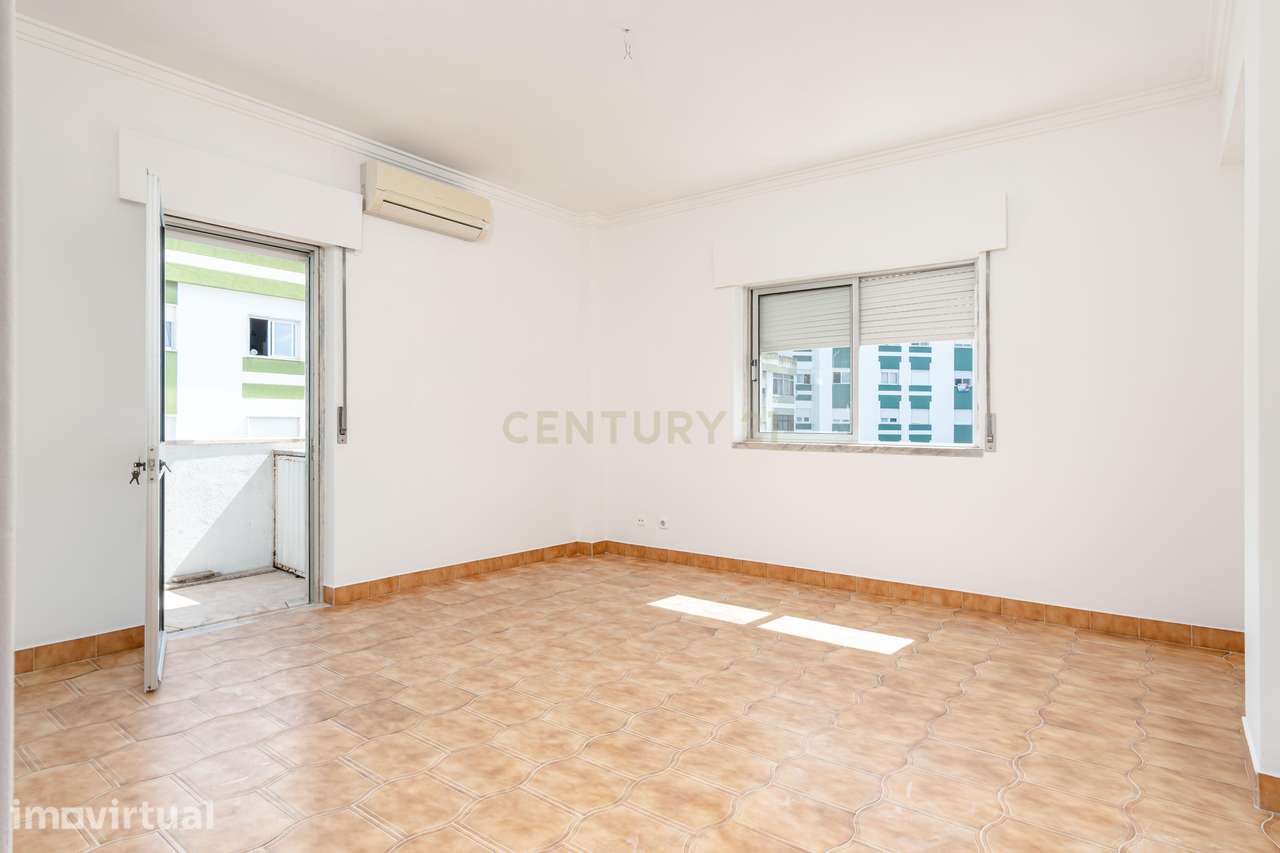 Apartamento T2 em Corroios - Grande imagem: 2/17