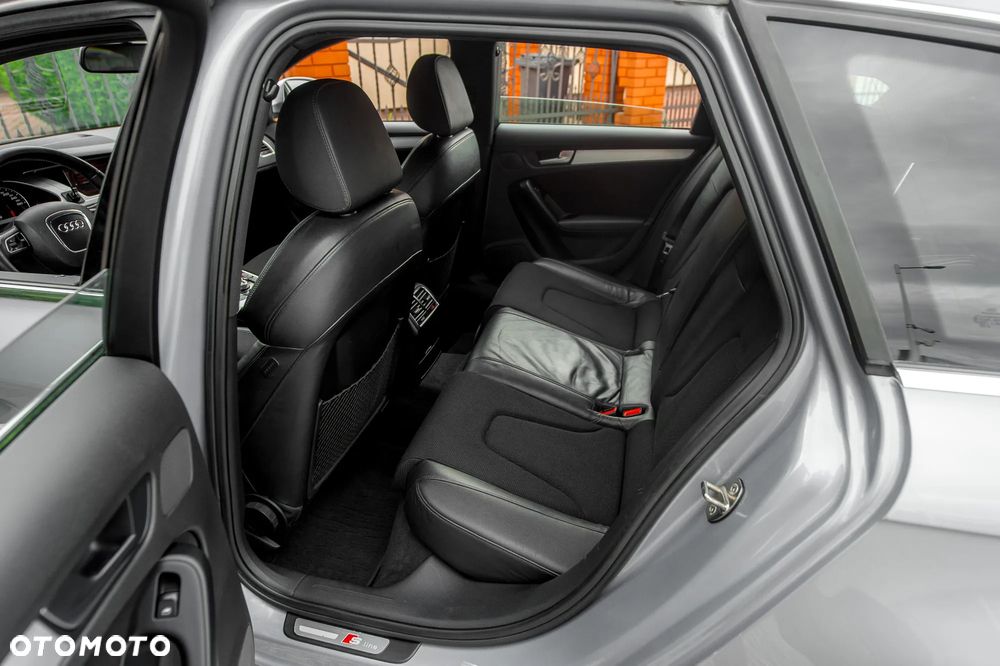Audi A4 Avant 3.2 FSI quattro tiptronic S line Sportpaket (plus) - 18