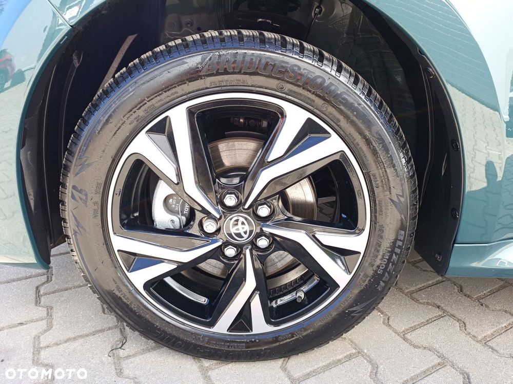 Toyota Yaris Hybrid 1.5 Style - 9