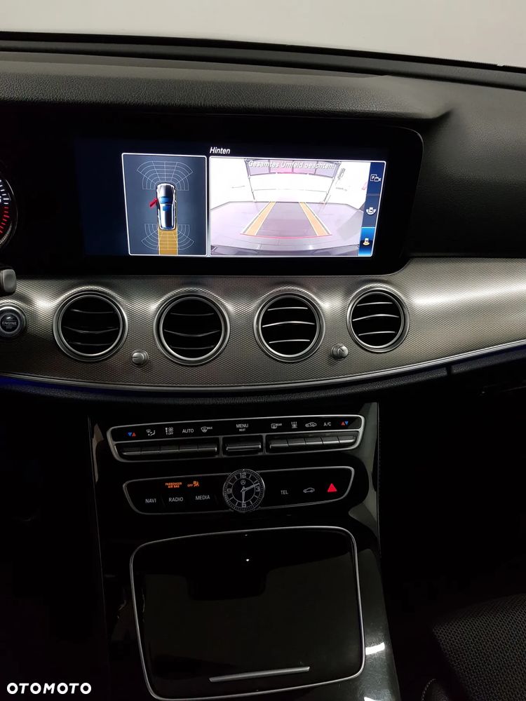 Mercedes-Benz Klasa E 220 d 9G-TRONIC AMG Line - 9