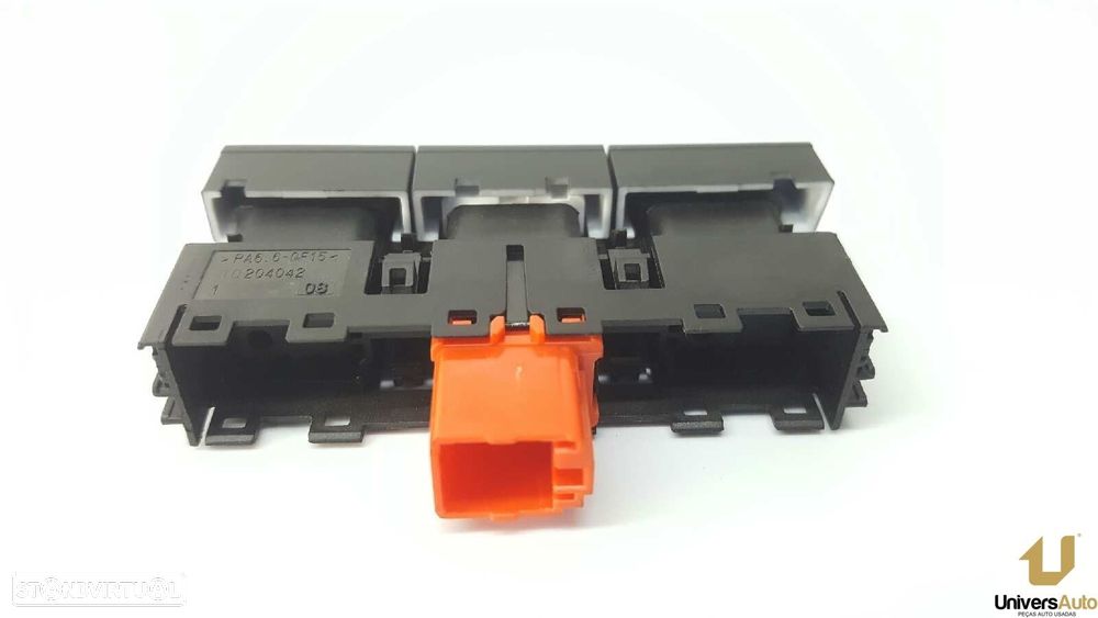 INSERIR INTERRUPTOR DE PARADA SEAT LEON (5F1) REFERENCE - 2