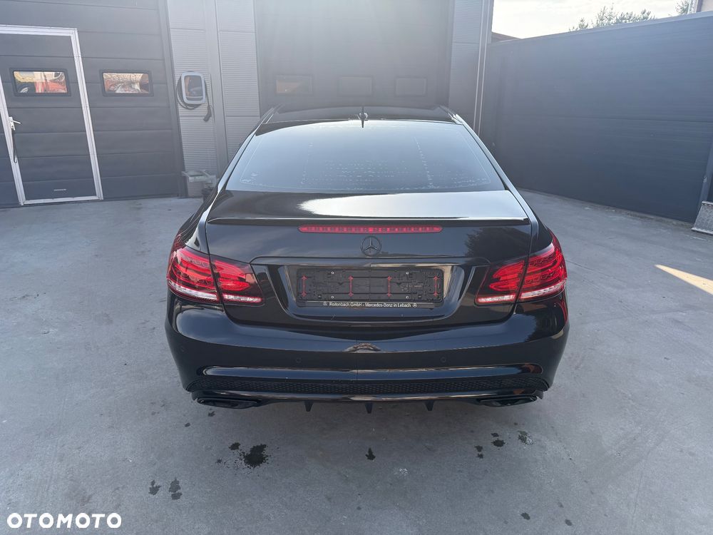 Mercedes-Benz Klasa E 250 7G-TRONIC Sport Edition - 11