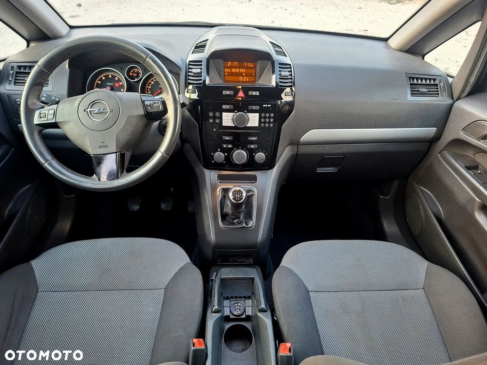 Opel Zafira 1.8 Family Plus - 27