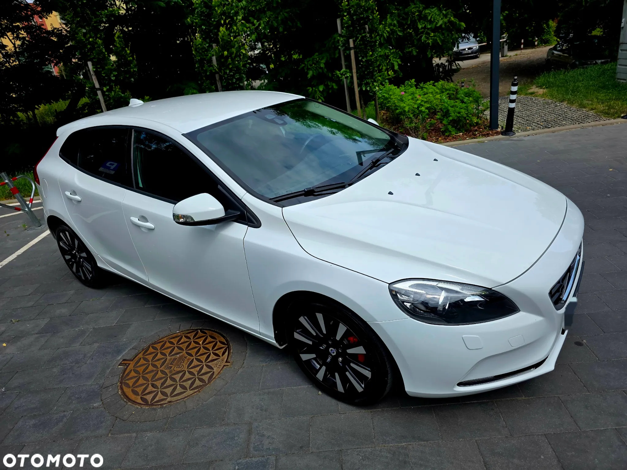 Volvo V40 D2 R-Design Summum - 3