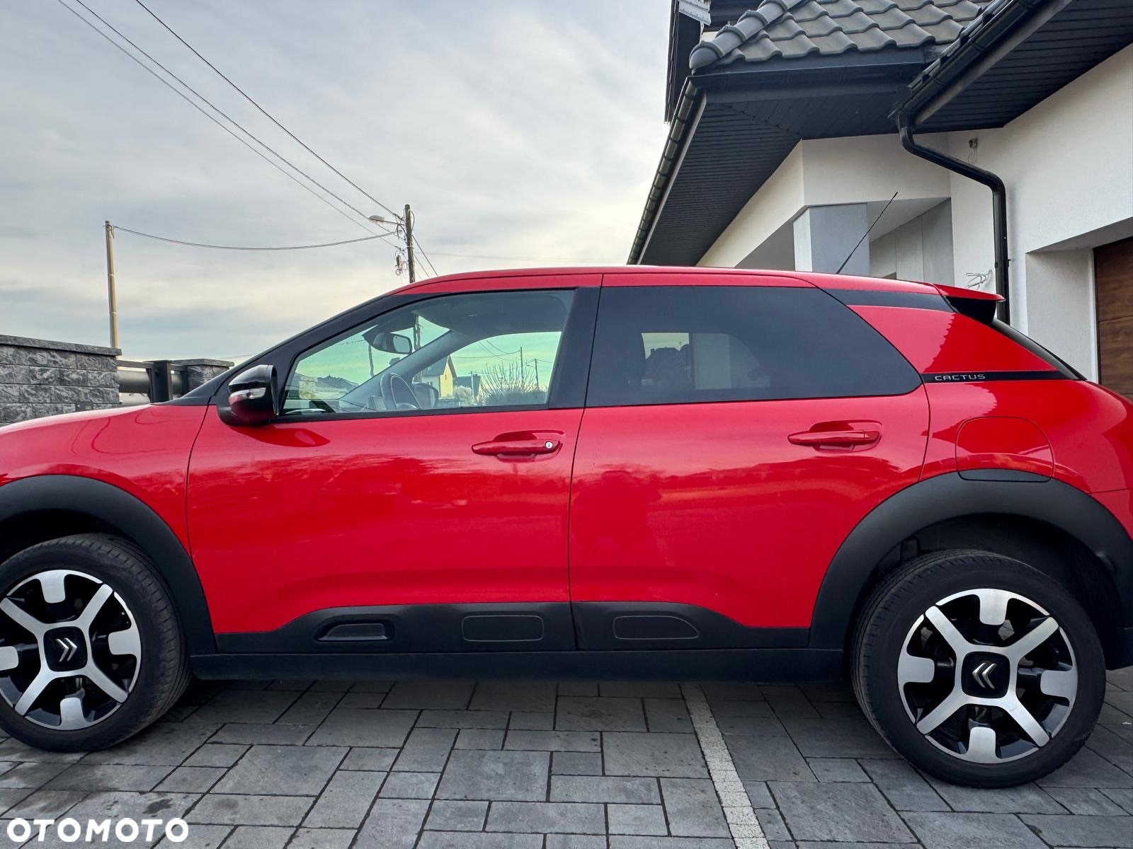 Citroën C4 Cactus 1.2 PureTech Shine S&S - 2