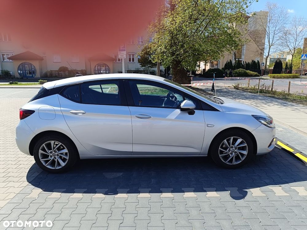 Opel Astra 1.2 T Elegance S&S - 4