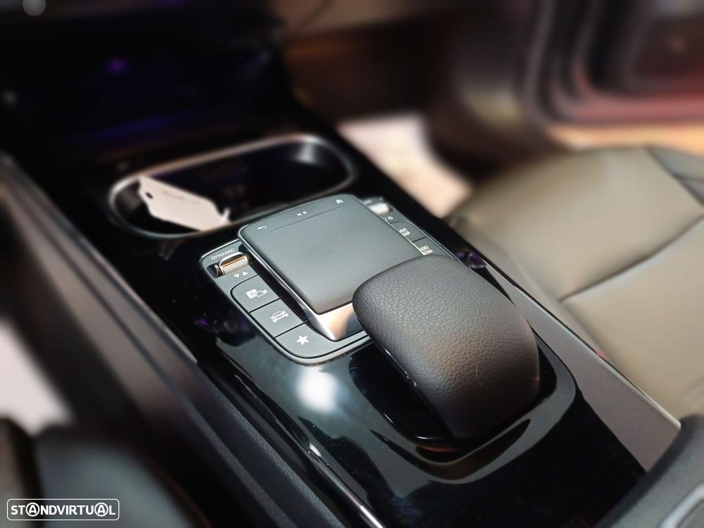 Mercedes-Benz CLA 220 - 19