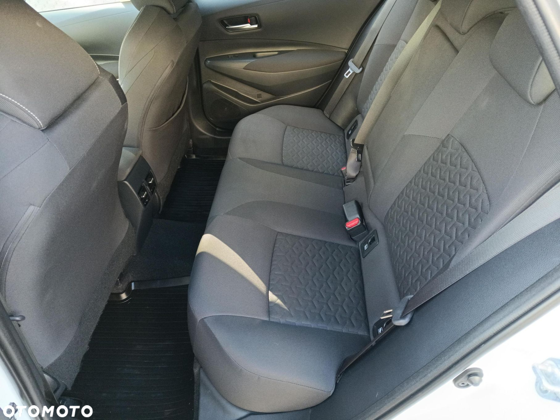 Toyota Corolla - 11