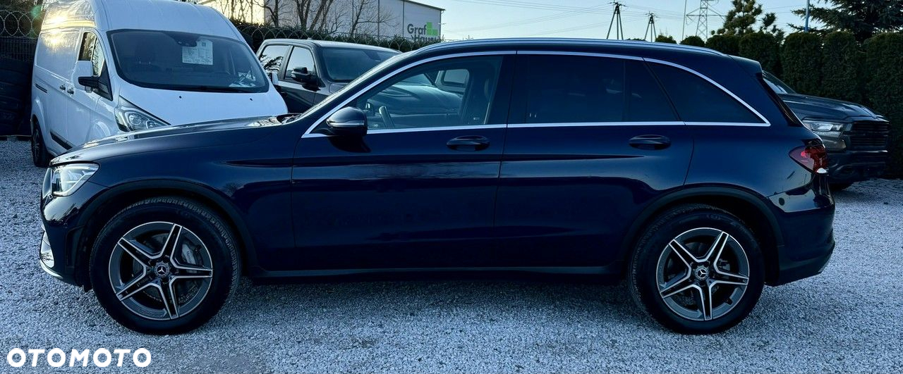Mercedes-Benz GLC 300 d 4Matic 9G-TRONIC AMG Line - 4