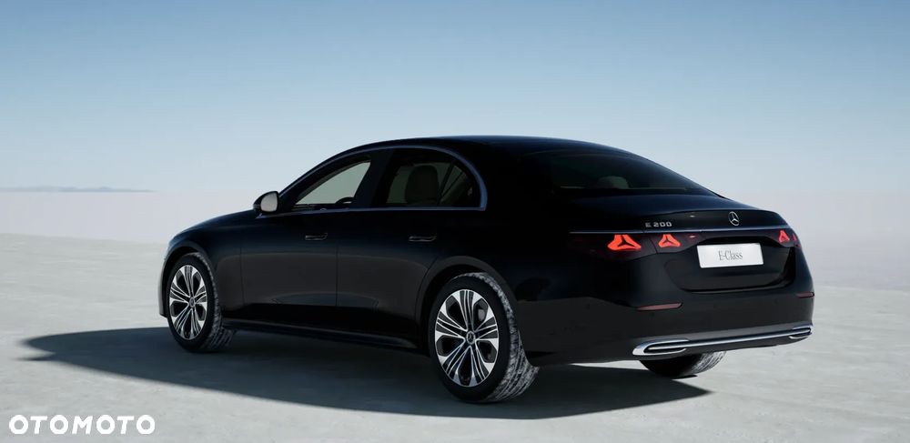 Mercedes-Benz Klasa E 220 d mHEV AMG 9G-Tronic - 3