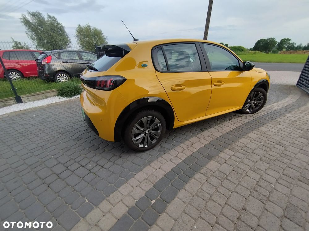 Peugeot 208 Active Pack - 11