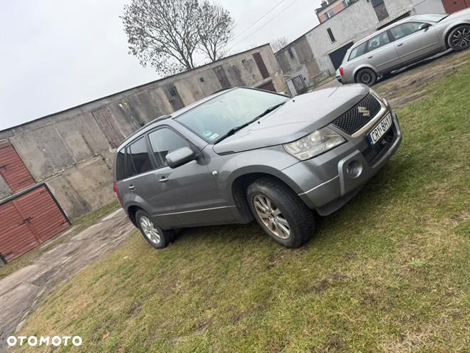 Suzuki Grand Vitara 2.0 - 1