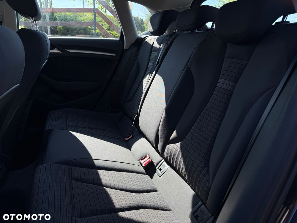 Audi A3 Sportback - 21