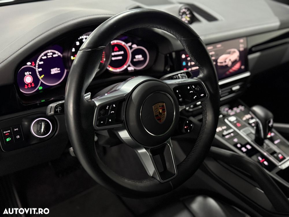 Porsche Cayenne Tiptronic S - 11