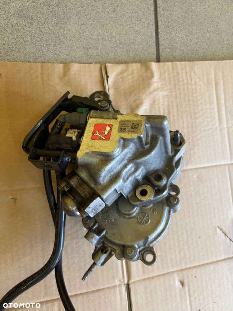 Citroen c5 x7 2.0 wtryskiwacze pompowtryskiwacze pompa paliwowa komplet 9674984080 - 2