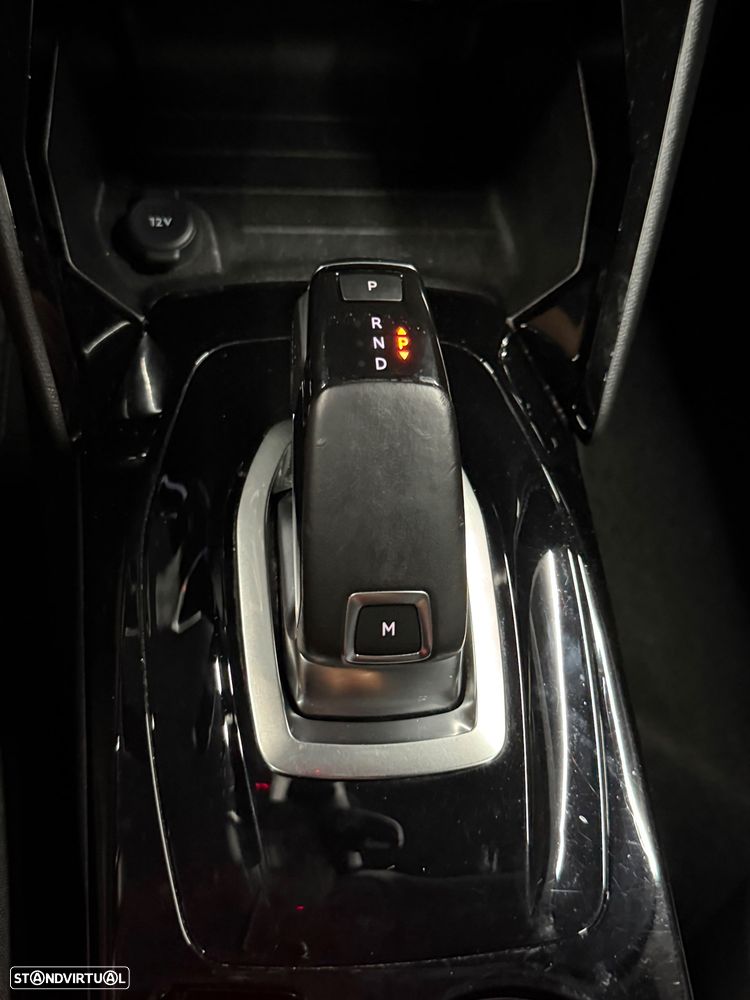 Peugeot 2008 PureTech 130 EAT8 Allure - 10