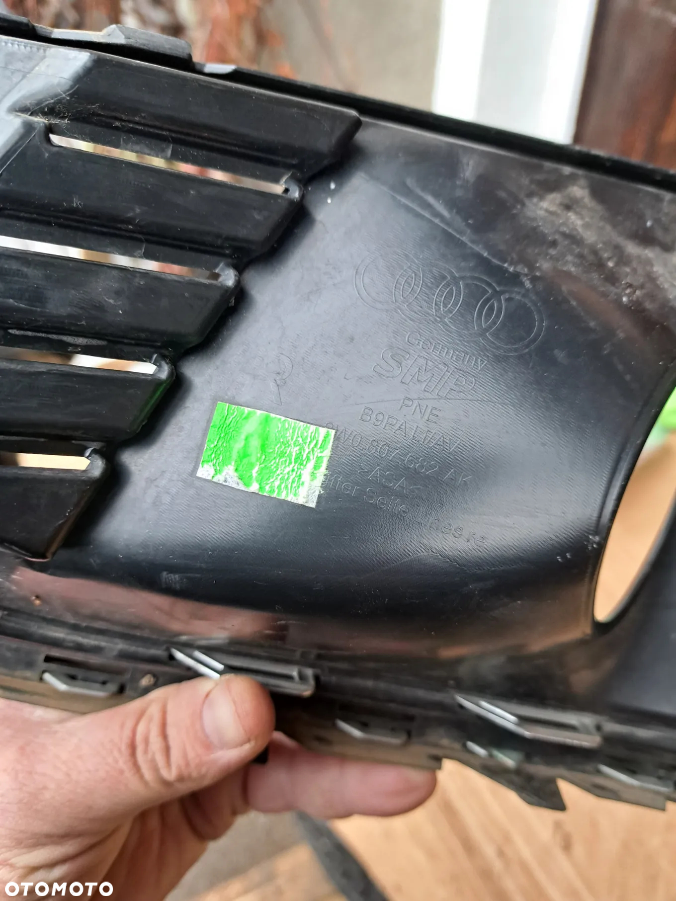 Prawa kratka Audi A4 A-4 B9 Lift 8W0807682AK - 10