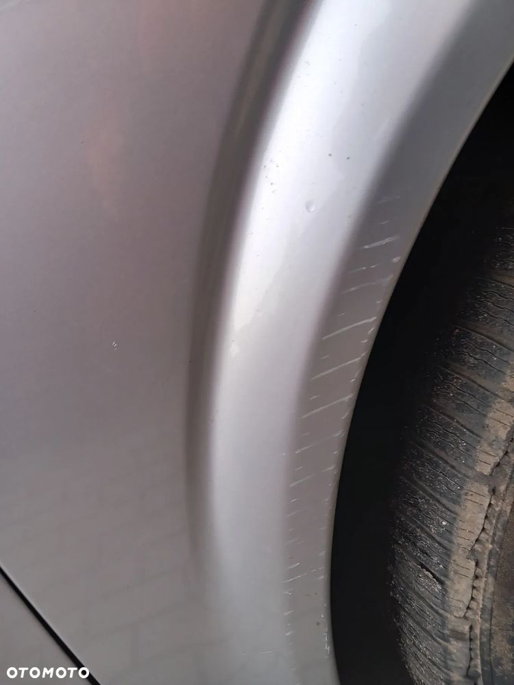 MERCEDES VIANO BŁOTNIK PRAWY PRZEDNI PRAWY PRZÓD KOLOR: 9744 - 7