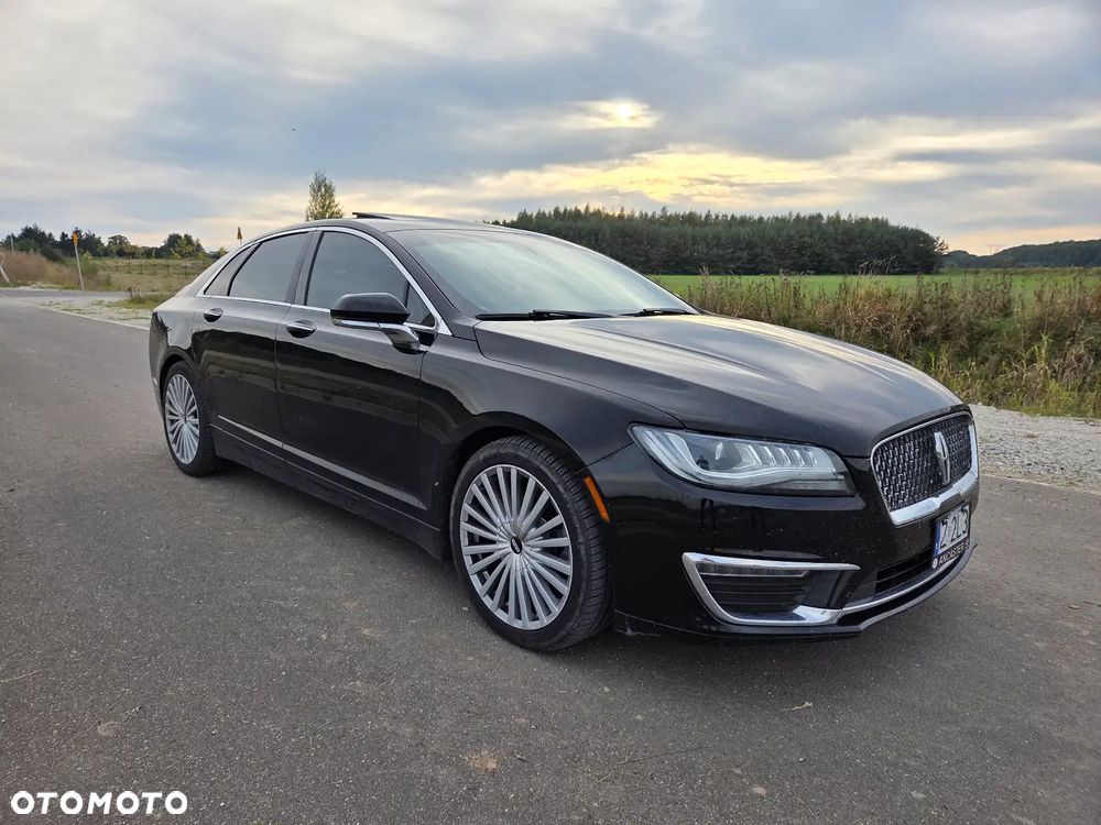 Lincoln MKZ - 3